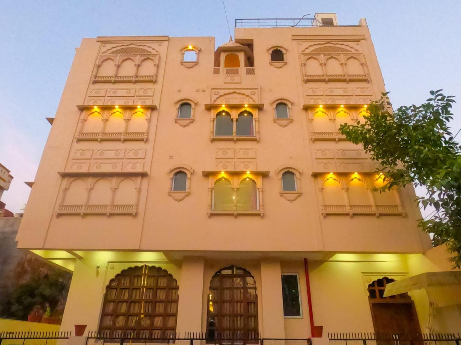 The Taj Vista Agra- Walking Distance To Taj Mahal Hotel Agra  Buitenkant foto