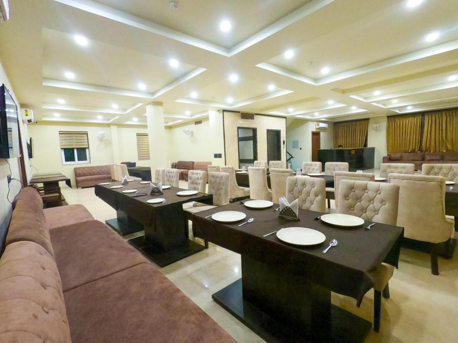 The Taj Vista Agra- Walking Distance To Taj Mahal Hotel Agra  Buitenkant foto