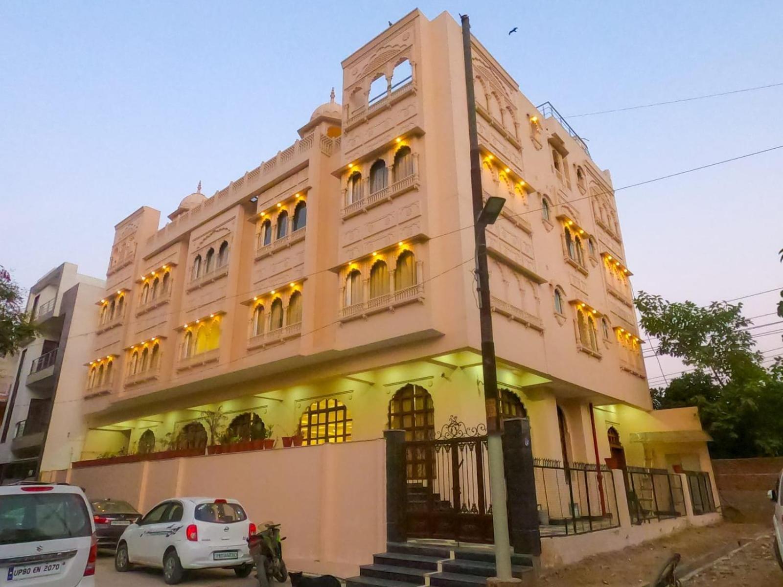 The Taj Vista Agra- Walking Distance To Taj Mahal Hotel Agra  Buitenkant foto