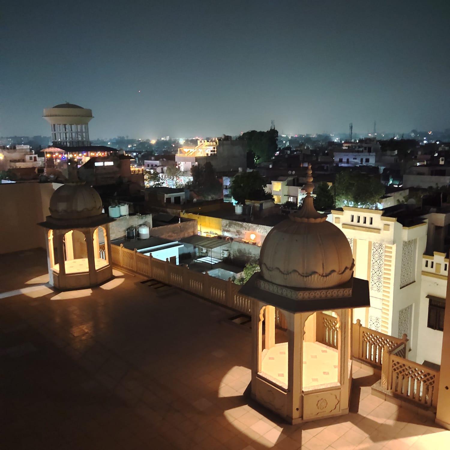 The Taj Vista Agra- Walking Distance To Taj Mahal Hotel Agra  Buitenkant foto