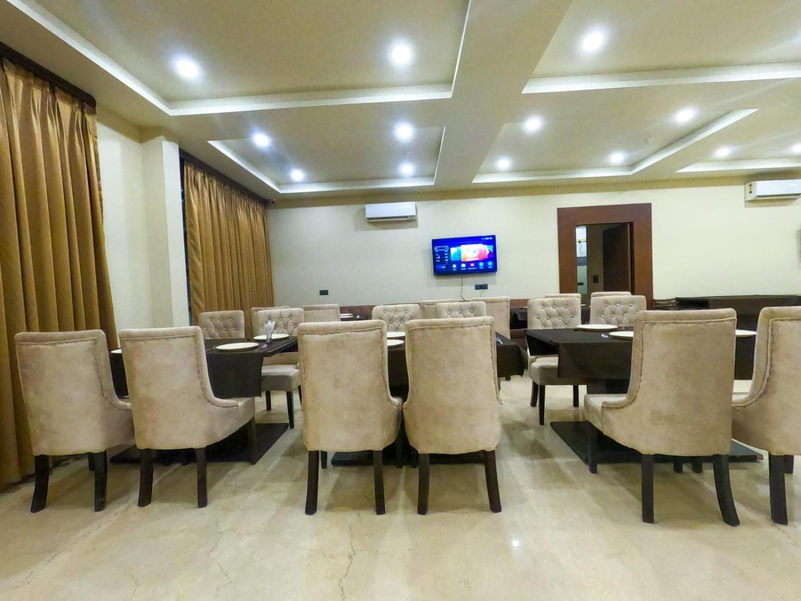 The Taj Vista Agra- Walking Distance To Taj Mahal Hotel Agra  Buitenkant foto