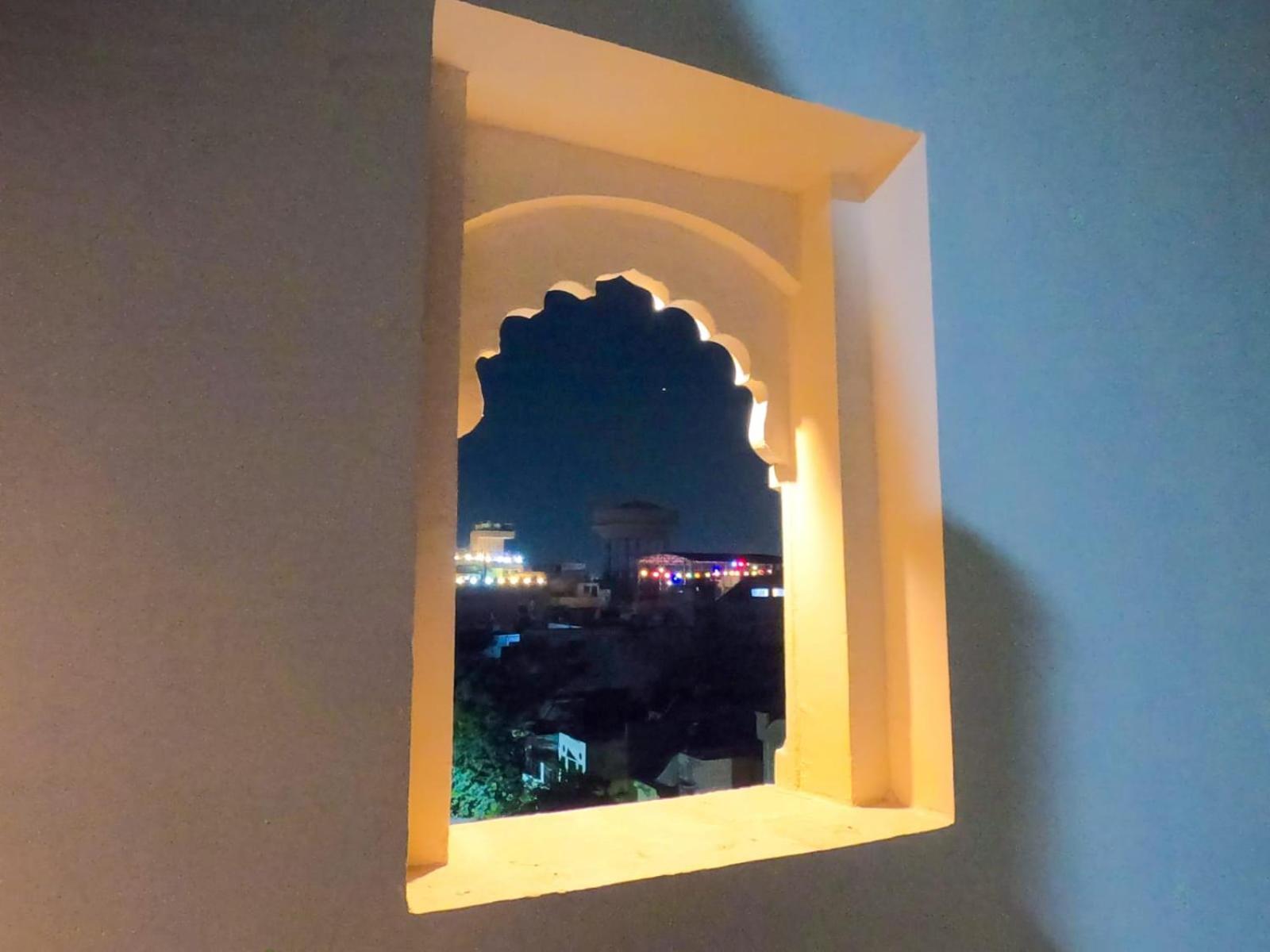 The Taj Vista Agra- Walking Distance To Taj Mahal Hotel Agra  Buitenkant foto